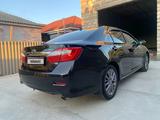 Toyota Camry 2014 года за 10 500 000 тг. в Атырау – фото 5