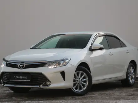 Toyota Camry 2015 года за 10 450 000 тг. в Астана