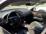 Mercedes-Benz E 320 2003 годаүшін4 200 000 тг. в Жанаозен – фото 2