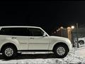 Mitsubishi Pajero 2010 годаүшін9 800 000 тг. в Караганда – фото 2