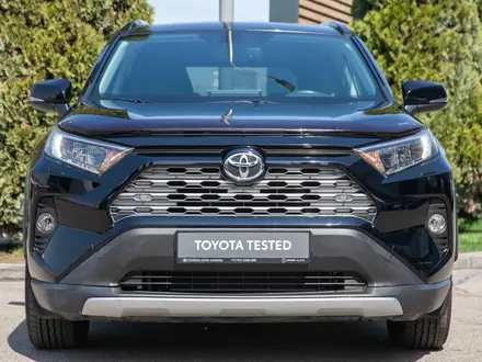 Toyota RAV4 2021 года за 13 990 000 тг. в Алматы – фото 6