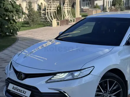 Toyota Camry 2021 года за 17 000 000 тг. в Тараз – фото 26