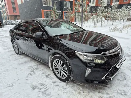 Toyota Camry 2017 года за 13 500 000 тг. в Астана – фото 14