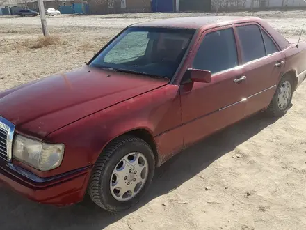 Mercedes-Benz E 200 1993 года за 1 500 000 тг. в Айтеке би