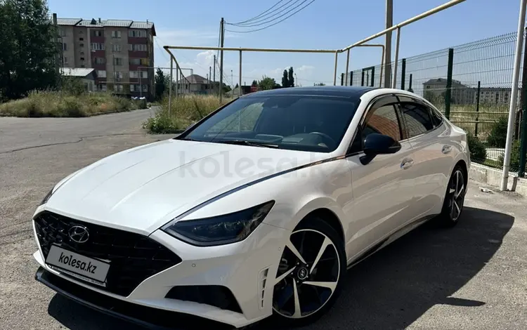 Hyundai Sonata 2021 годаfor13 000 000 тг. в Алматы