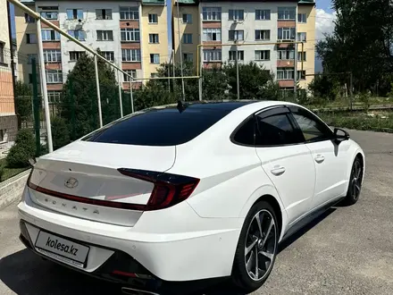 Hyundai Sonata 2021 года за 13 000 000 тг. в Алматы – фото 8