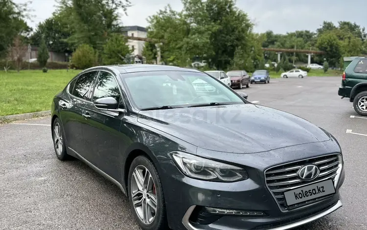 Hyundai Grandeur 2016 года за 10 000 000 тг. в Астана