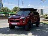 Toyota 4Runner 2021 года за 29 000 000 тг. в Алматы – фото 2