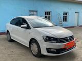 Volkswagen Polo 2017 года за 5 800 000 тг. в Шымкент – фото 2