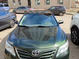 Toyota Camry 2011 года за 6 000 000 тг. в Астана – фото 2