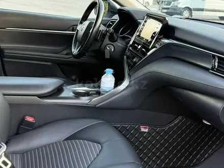Toyota Camry 2021 года за 11 500 000 тг. в Алматы – фото 14
