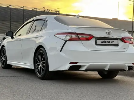 Toyota Camry 2021 года за 11 500 000 тг. в Алматы – фото 4
