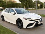 Toyota Camry 2021 года за 12 000 000 тг. в Алматы – фото 3