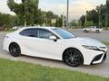 Toyota Camry 2021 года за 11 500 000 тг. в Алматы – фото 6