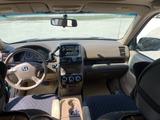 Honda CR-V 2004 годаүшін5 200 000 тг. в Актобе – фото 4