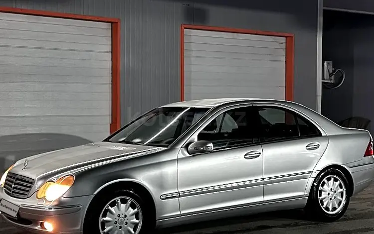 Mercedes-Benz C 200 2003 годаfor3 200 000 тг. в Тараз