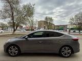 Hyundai Elantra 2017 года за 4 200 000 тг. в Атырау – фото 3