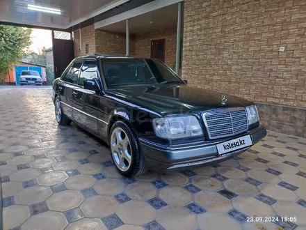 Mercedes-Benz E 320 1994 года за 4 600 000 тг. в Шымкент – фото 8