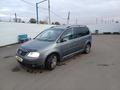 Volkswagen Touran 2003 года за 3 200 000 тг. в Петропавловск – фото 2