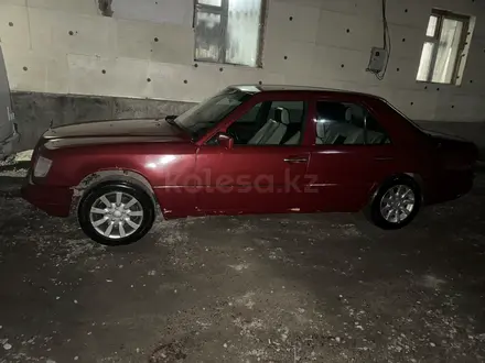 Mercedes-Benz E 280 1994 года за 1 350 000 тг. в Алматы – фото 3