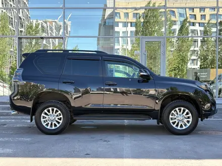 Toyota Land Cruiser Prado Comfort 2017 года за 17 550 000 тг. в Астана – фото 17