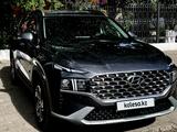 Hyundai Santa Fe 2021 года за 13 990 000 тг. в Аксай