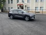 Hyundai Santa Fe 2021 годаүшін13 990 000 тг. в Аксай