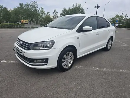Volkswagen Polo 2015 года за 4 800 000 тг. в Астана