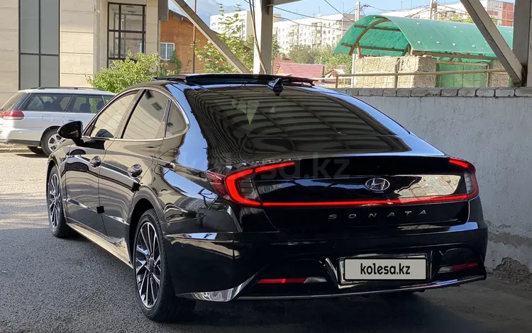 Hyundai Sonata 2019 годаfor14 200 000 тг. в Алматы