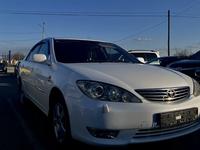 Toyota Camry 2005 года за 6 500 000 тг. в Семей