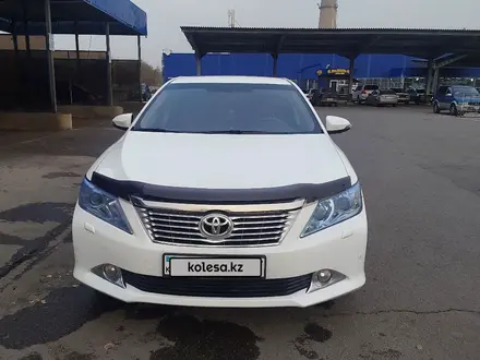 Toyota Camry 2013 года за 9 800 000 тг. в Алматы – фото 2