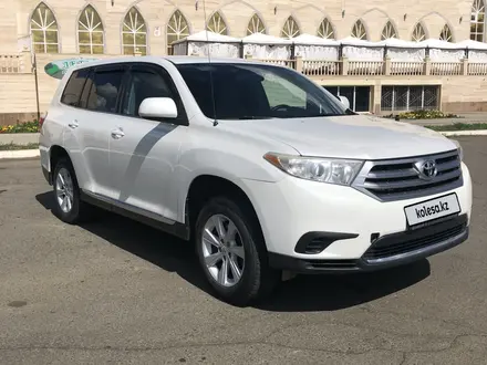 Toyota Highlander 2012 года за 10 980 000 тг. в Уральск – фото 2