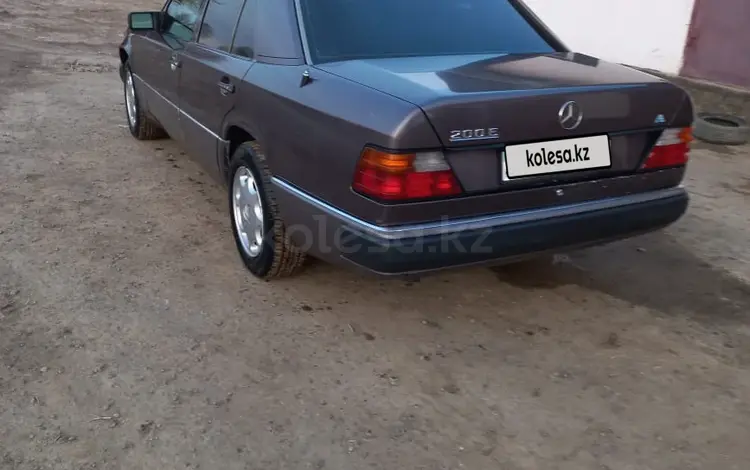 Mercedes-Benz E 230 1990 года за 1 900 000 тг. в Кызылорда