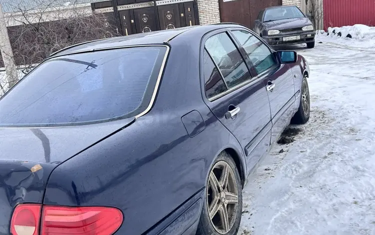 Mercedes-Benz E 230 1995 года за 1 100 000 тг. в Уральск