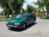 Volkswagen Passat 1994 годаүшін2 300 000 тг. в Шымкент