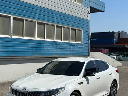 Kia K5 2015 года за 8 800 000 тг. в Алматы – фото 2