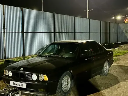 BMW 520 1991 года за 2 050 000 тг. в Астана – фото 4