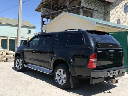 Toyota Hilux 2014 года за 10 000 000 тг. в Атырау – фото 2