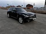 Infiniti QX70 2016 года за 8 500 000 тг. в Атырау