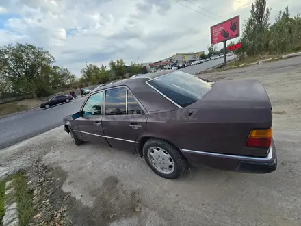 Mercedes-Benz E 230 1992 года за 1 100 000 тг. в Алматы – фото 4