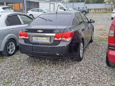 Chevrolet Cruze 2011 года за 2 800 000 тг. в Алматы – фото 6