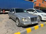 Mercedes-Benz E 280 1994 годаүшін2 000 000 тг. в Актобе