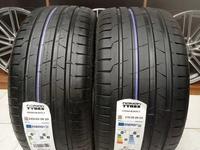 Летние Разно размерные шины Nokian Tyres Hakka Black 2 245/40 R20 и 275/35 за 400 000 тг. в Актобе