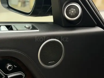 Land Rover Range Rover 2020 года за 45 000 000 тг. в Алматы – фото 12