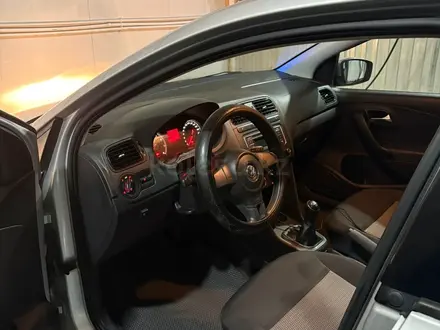 Volkswagen Polo 2013 года за 3 700 000 тг. в Семей – фото 12