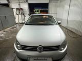 Volkswagen Polo 2013 года за 3 700 000 тг. в Семей – фото 2