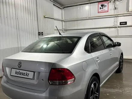 Volkswagen Polo 2013 года за 3 700 000 тг. в Семей – фото 3
