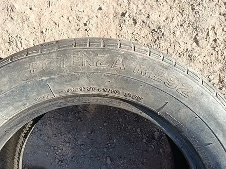 ОДНА шина 215/60 R16 — "Bridgestone Potenza RE92" (США), летняя.үшін8 000 тг. в Астана – фото 4