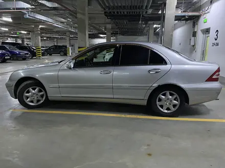 Mercedes-Benz C 200 2001 года за 3 200 000 тг. в Астана – фото 4