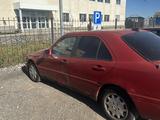 Mercedes-Benz C 180 1994 годаfor1 300 000 тг. в Астана – фото 3